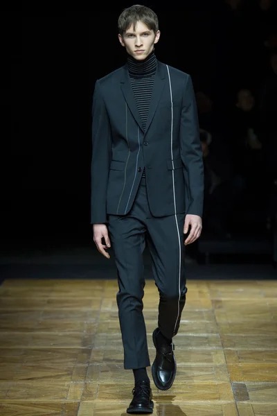 Look 20